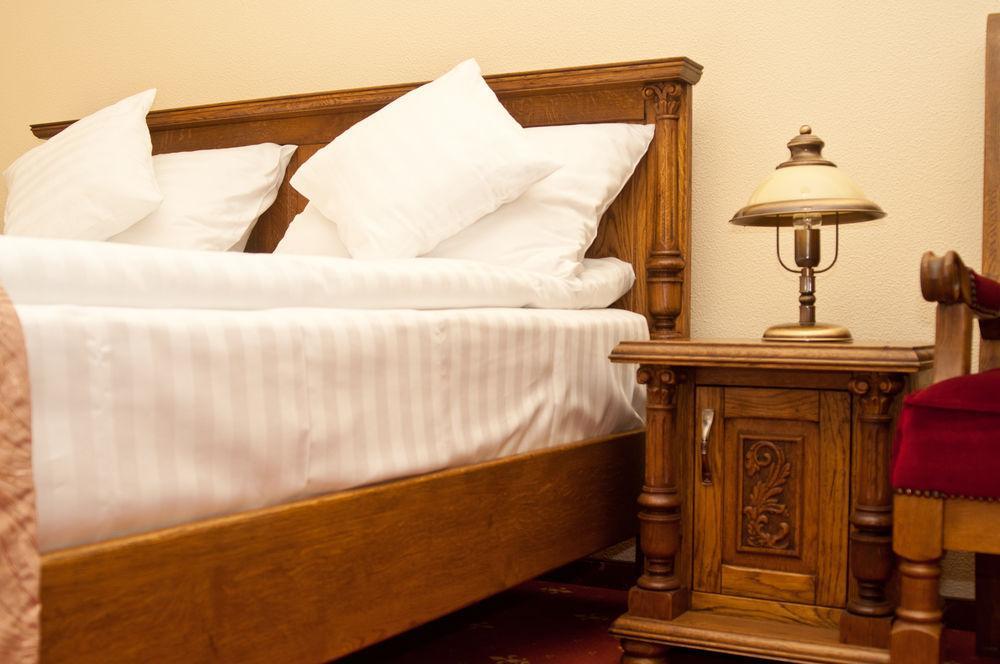 Hotel Castel Royal Mosnita Noua Zewnętrze zdjęcie