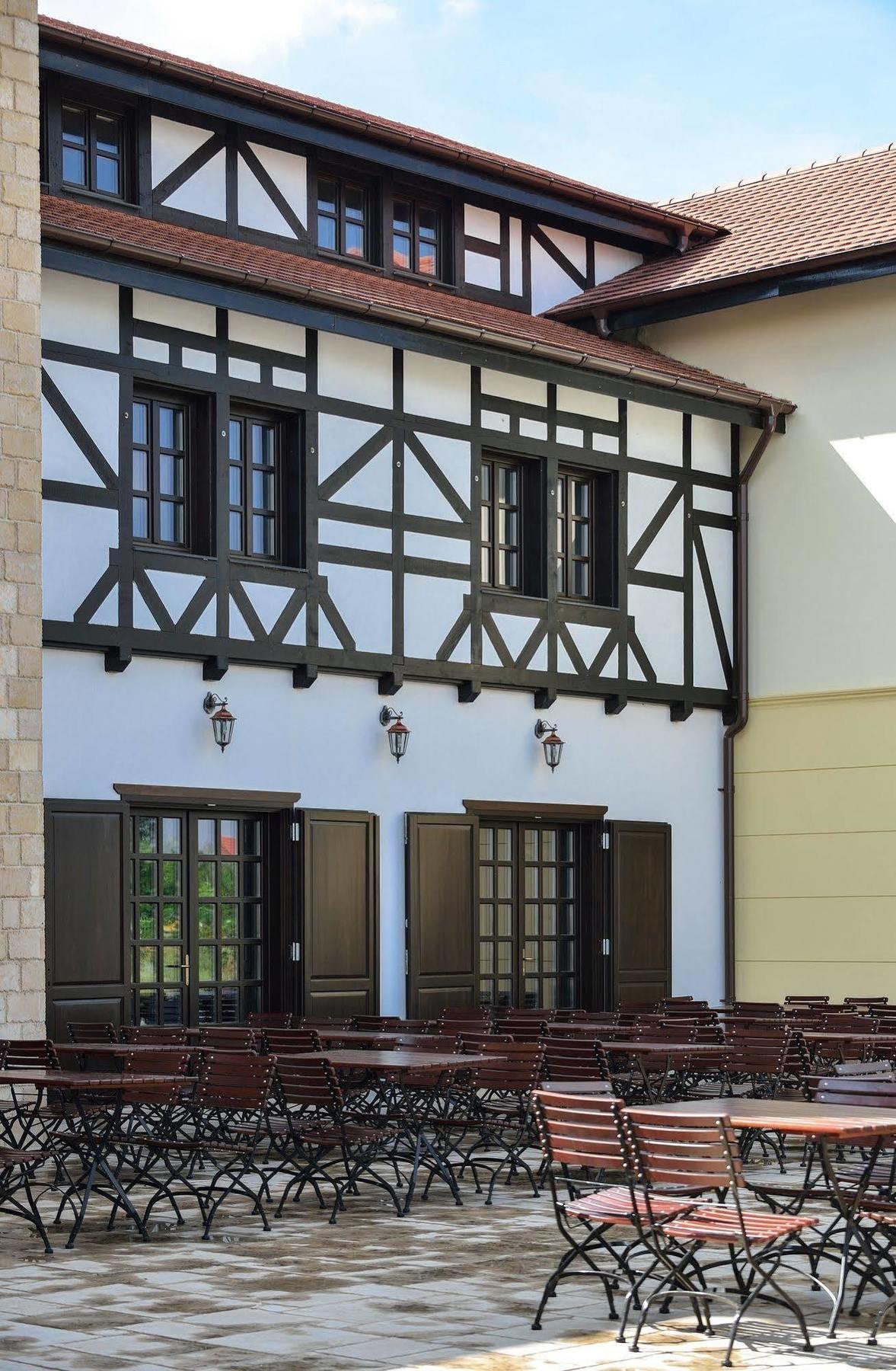 Hotel Castel Royal Mosnita Noua Zewnętrze zdjęcie